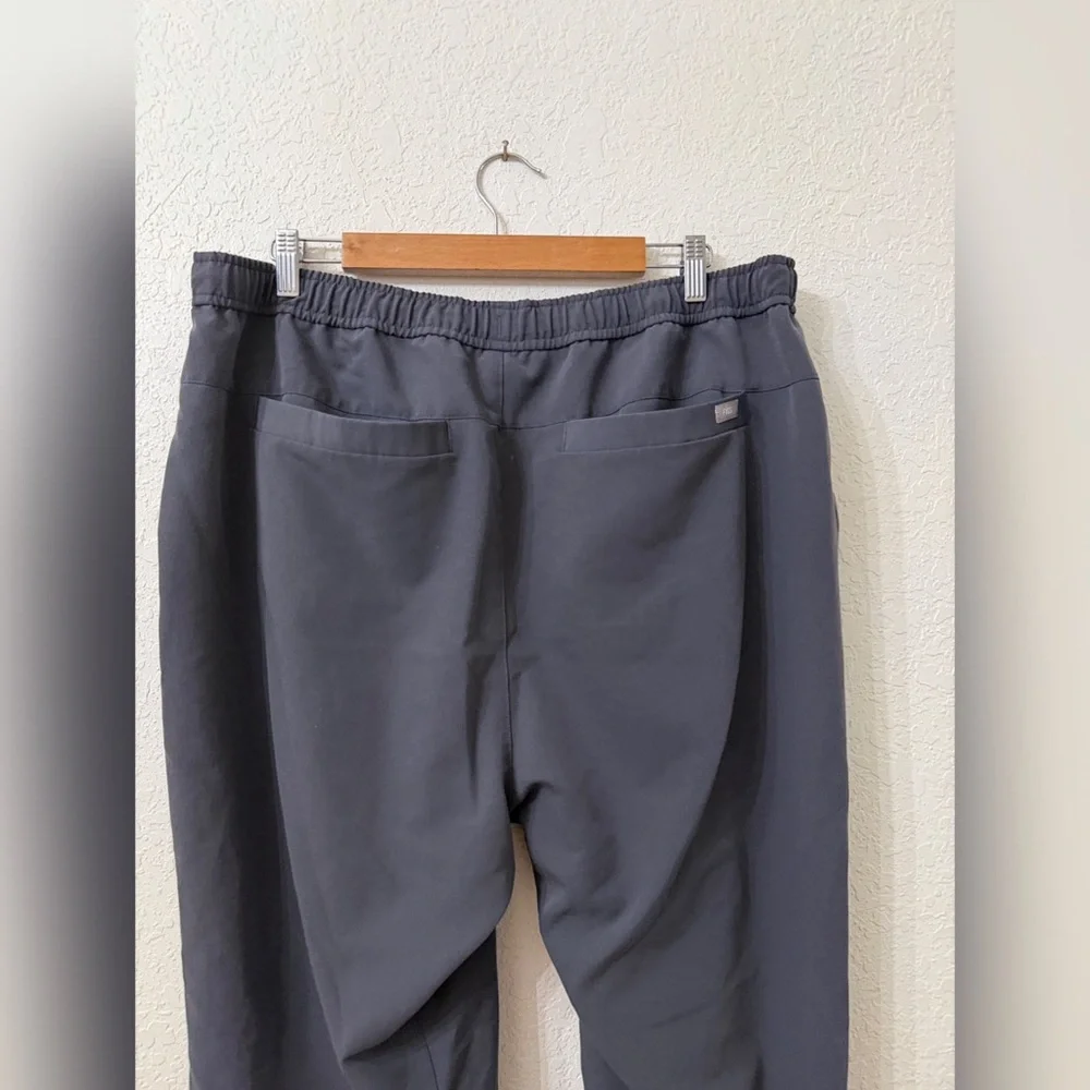 Figs Men's Charcoal Tansen Jogger Scrub Pants - XXL